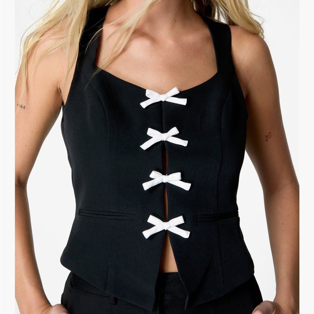 Black nasty gal top